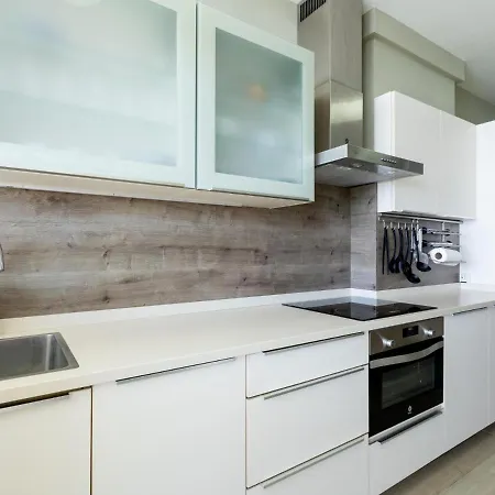 Appartamento Beachfront With Communal Pool