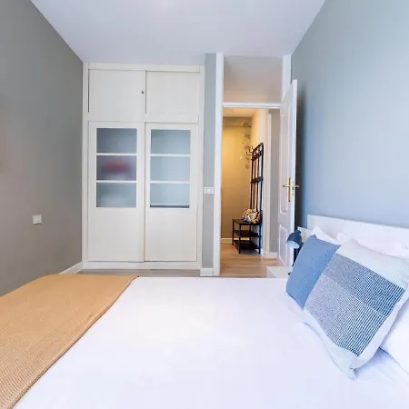 Appartamento Beachfront With Communal Pool Radazul